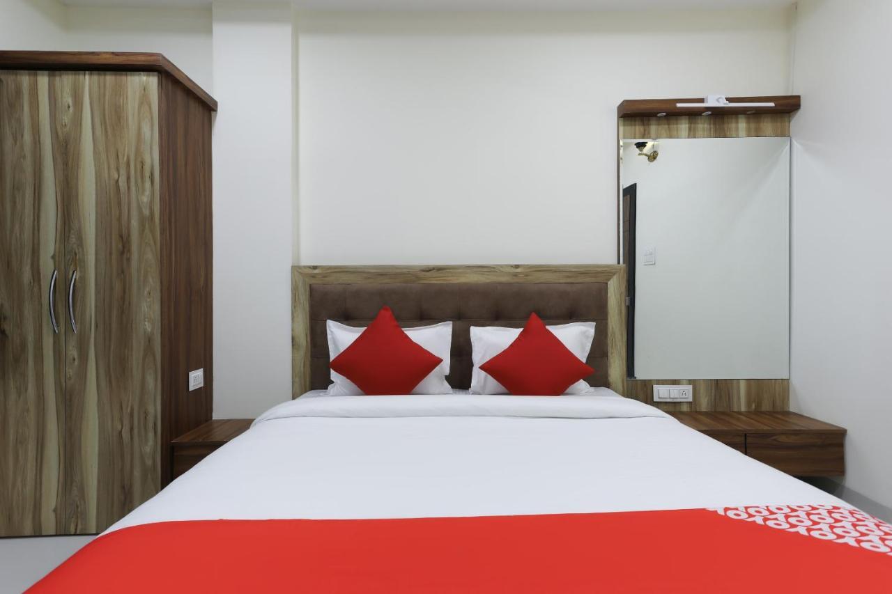Oyo 60577 Sukhmani Residency Indore Exterior foto