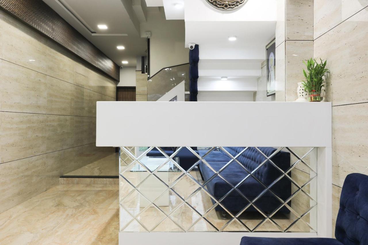 Oyo 60577 Sukhmani Residency Indore Exterior foto