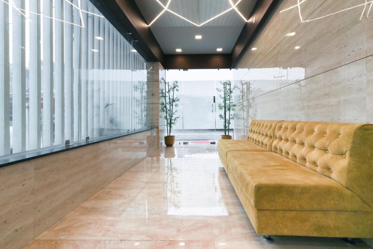 Oyo 60577 Sukhmani Residency Indore Exterior foto