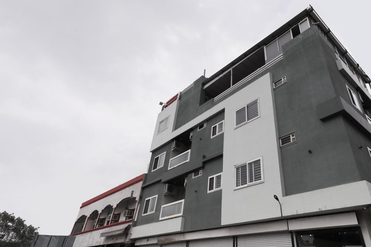 Oyo 60577 Sukhmani Residency Indore Exterior foto